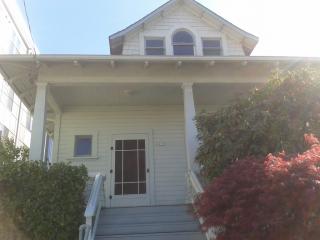 2260 Thurman St, Portland OR  97210-2519 exterior