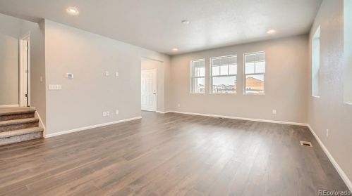 23890 34th Ave, Denver CO  80019-5304 exterior