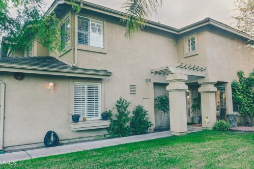 521 Madrina Pl, Oxnard, CA 93030-3782