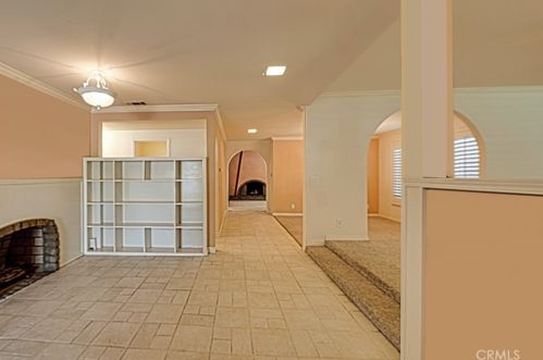 16355 Rancho Escondido Dr, Riverside CA  92506-5801 exterior
