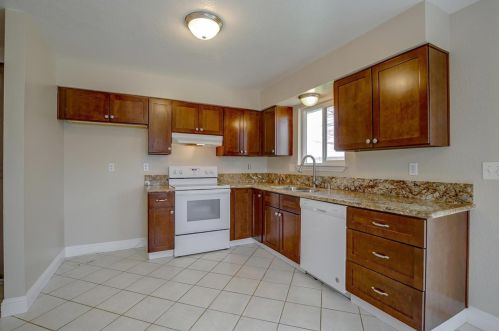 8445 Villaview Dr, Citrus Heights, CA 95621-0136