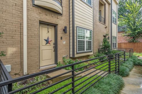 5814 Bryan Pkwy, Dallas, TX 75206-8112