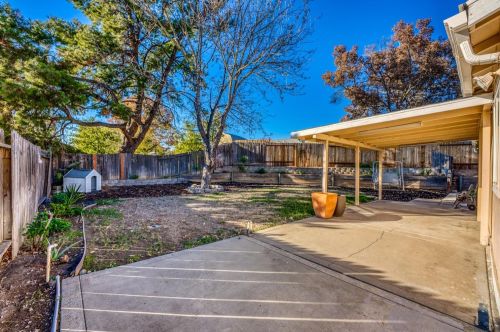 7087 Canevalley Cir, Citrus Heights CA  95621-0252 exterior