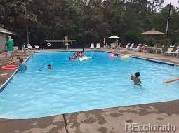 7601 Rosemary Cir, Englewood CO 80112-6421 exterior