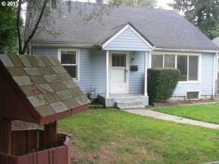 6235 Mears St, Portland, OR 97203-1825