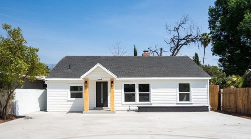 2310 Glenrose Ave, Altadena, CA 91001-5502