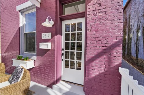 2612 Hemlock St, Cincinnati OH  45206-1608 exterior