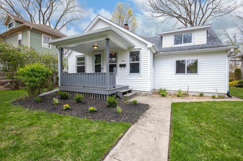 2116 Melrose St, Rockford, IL 61103-4155