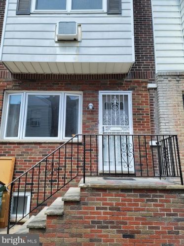 2814 Franklin St, Philadelphia, PA 19148-5030