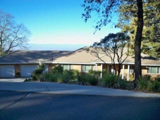 14969 Woodland Park Dr, Forest Ranch, CA 95942-9746