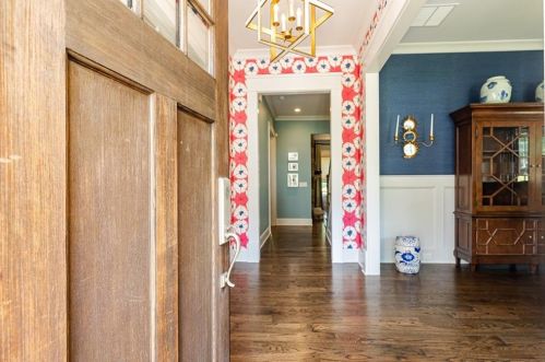 6470 Long Is Dr, Atlanta GA  30328-3043 exterior