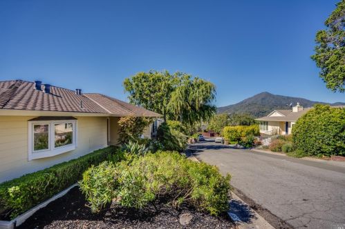 55 Corte De Sabla, San Rafael, CA 94904-1309