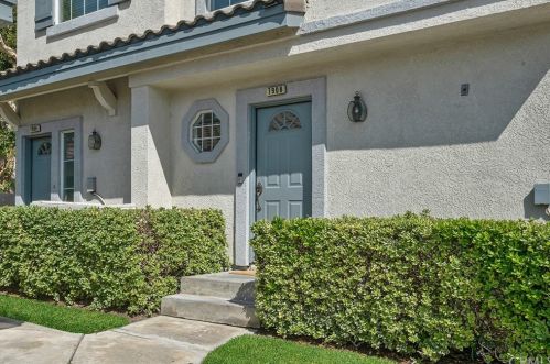 7908 Horizon Vw Dr, Anaheim CA  92808-1517 exterior