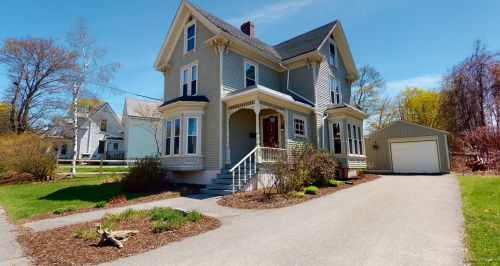 23 Washington St, Brewer, ME 04412-1917