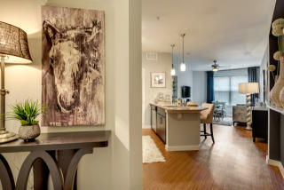5600 Smu Blvd, Dallas TX  75206-5006 exterior