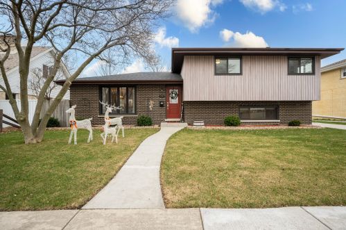 278 Prospect Ave, Wood Dale, IL 60191-1807