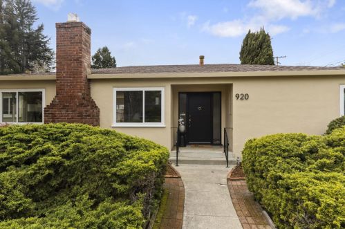 920 Hutchinson Ave, Palo Alto, CA 94301-3439