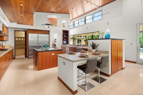 4528 Kahala Ave, Honolulu HI  96816-4927 exterior