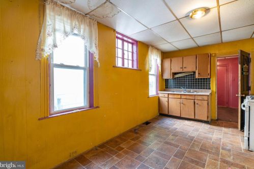 144 Juniata St, Lancaster PA  17602-4324 exterior