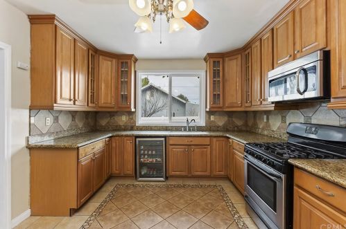 416 Prospect Ave, Riverside CA  92507-1419 exterior