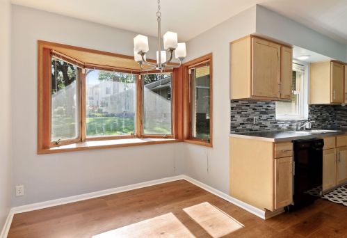 2030 Fairview Ave, Saint Paul MN  55113-5424 exterior