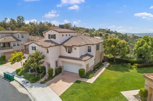 6426 Terraza Portico, Carlsbad, CA 92009-3045