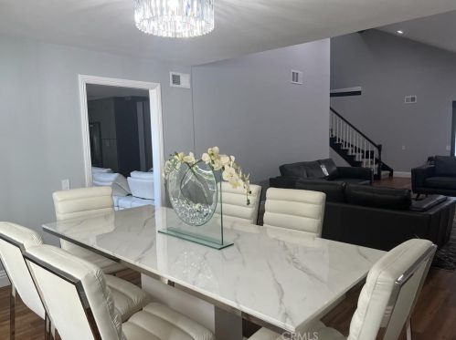 10 Vispera, Irvine CA  92620-2127 exterior