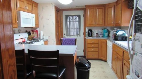 94 Wadhams Ave, Torrington CT  06790-3338 exterior