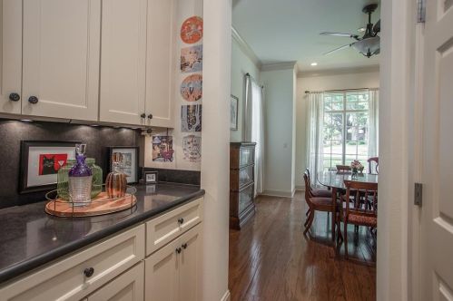 3702 Crestline Rd, Fort Worth TX  76107-3334 exterior