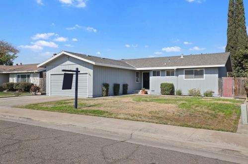 341 De Pauw Dr, Turlock, CA 95382-1764