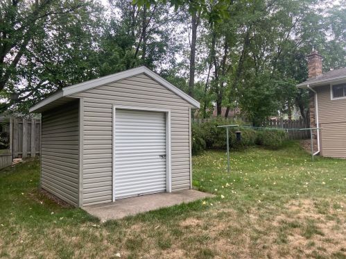 517 Fairfield Dr, Saint Paul MN  55112-6510 exterior