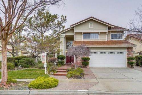 2055 Fieldcrest Dr, Milpitas, CA 95035-7819