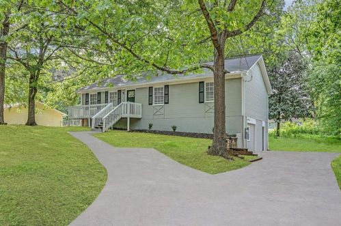 112 Oakland Blvd, Stockbridge GA  30281-3630 exterior