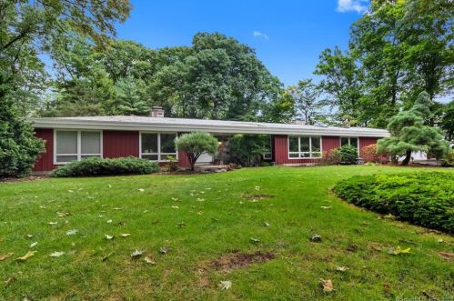 94 Vista Ter, Cheshire, CT 06410-1729