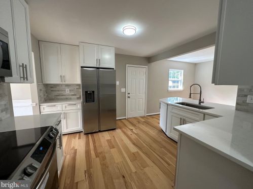 11705 Mcginty Dr, Fredericksburg, VA 22407-8696