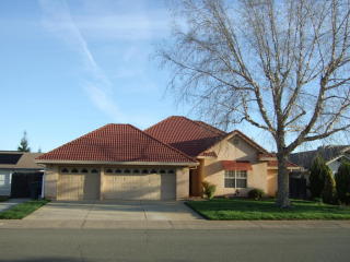 2170 Darsha Ln, Redding, CA 96003-9683