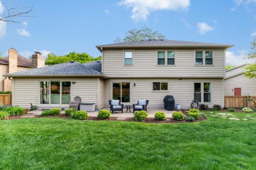 2218 Calvert Ct, Naperville, IL 60565-3417