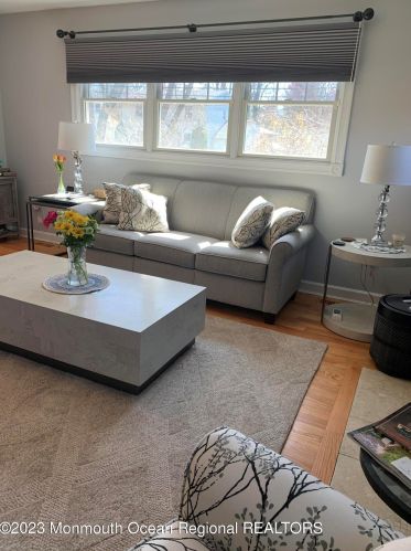 2605 Appleby Dr, Tinton Falls NJ  07712-4501 exterior