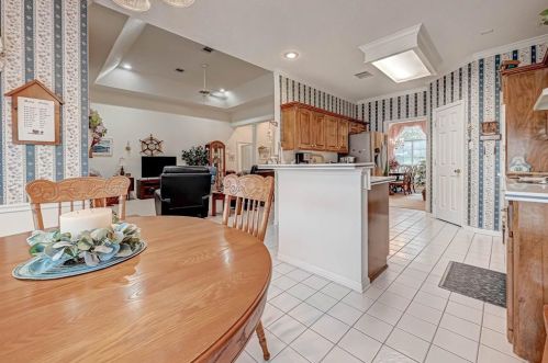 6009 Longmire Trl, Conroe TX  77304-4866 exterior