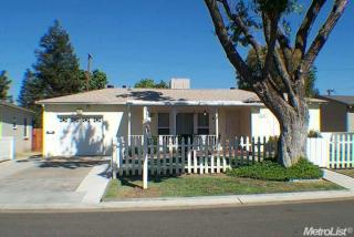 2237 Carol St, Modesto, CA 95354-1816