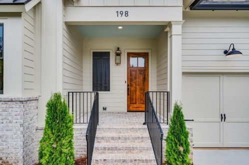 198 Polk St, Marietta, GA 30064-2306