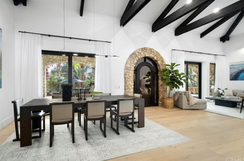 12 Clancy Ln, Rancho Mirage, CA 92270-4501