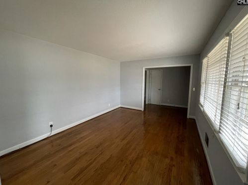 916 Riverview Dr, Cayce-West Columbia SC  29169-6938 exterior