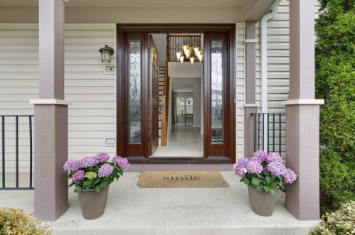 495 Mayfair Ln, Buffalo Grove, IL 60089-3467