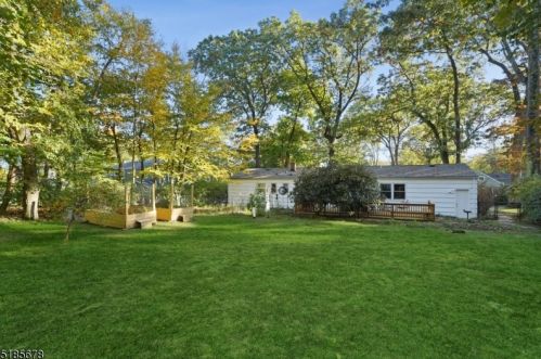 26 Misty Mountain Rd, Dover NJ  07869-4729 exterior