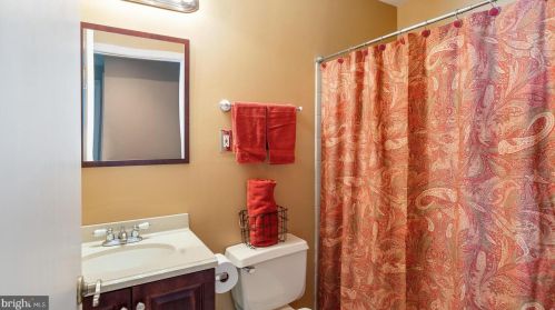 363 Silvia St, Trenton NJ 08628-3237 exterior