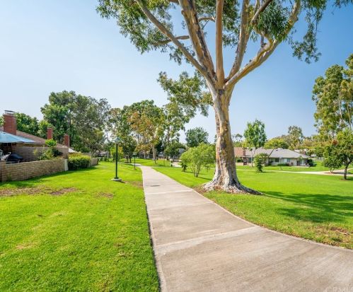 5281 Thorn Tree Ln, Irvine CA  92612-2346 exterior