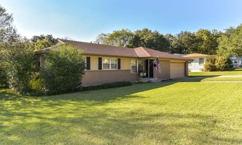 4132 Middlebrook Rd, Fort Worth TX  76116-8040 exterior