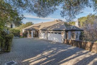 73 Scenic Dr, Orinda, CA 94563-3426