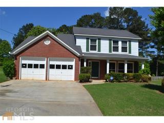 115 Cinnamon Fern Cir, Porterdale, GA 30016-2912